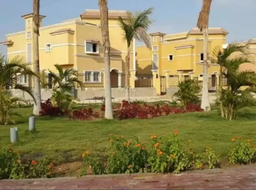 Hacienda Red 5
